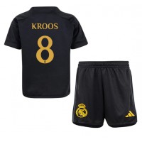 Dječji Nogometni Dres Real Madrid Toni Kroos #8 Rezervni 2023-24 Kratak Rukav (+ Kratke hlače)